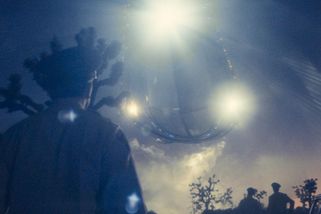 Největší sci-fi od Interstellaru? Úspěšný Den odhalení testuje, zda dospělá témata v kinech přežijí